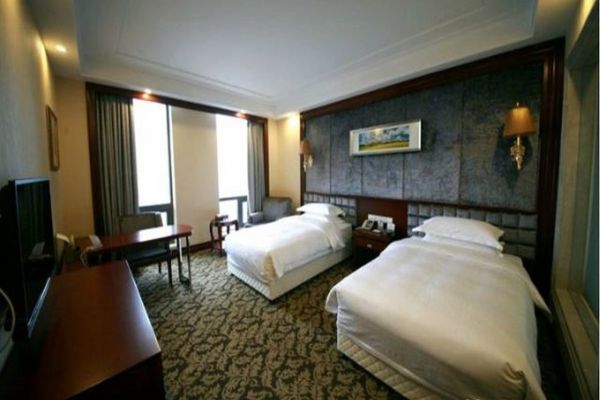 Baiyunbian Hotel (Jingzhou)